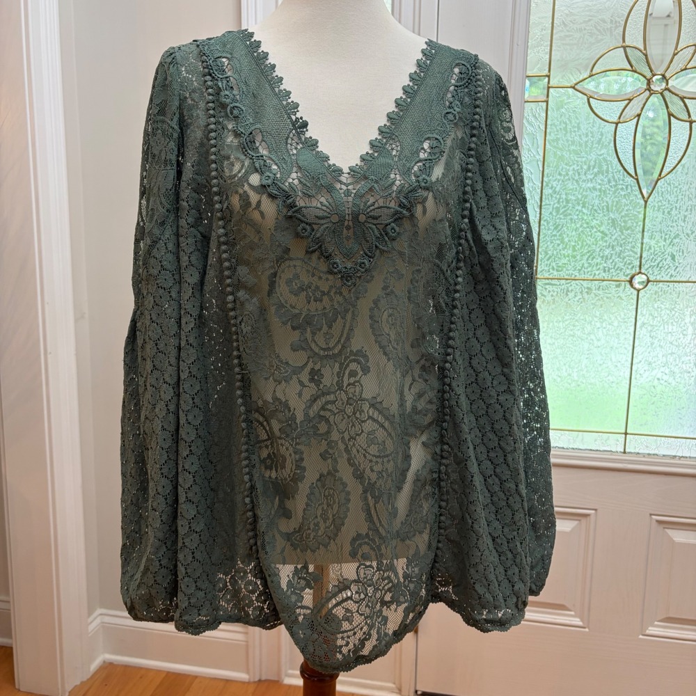 Torrid Dark Sage Green Floral Lace V-Neck Balloon Sleeve Blouse Size 1X Plus